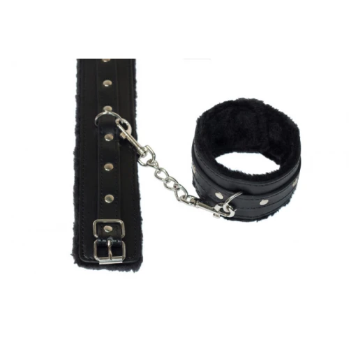 Aanpasbare Enkelboeien Met Vacht - Cuffs - BDSM - Bondage - Luxe Verpakking - Party Hard - Eternity - Zwart - Afbeelding 4